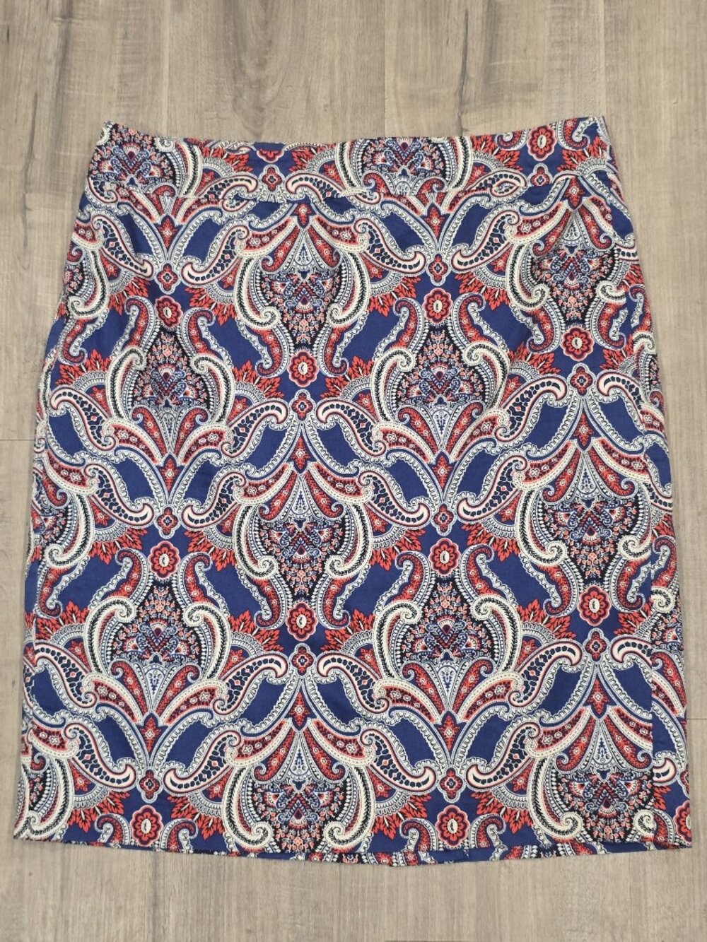 Ann Taylor Full Lined Paisley Blue & Red Knee Length Pencil Skirt Size 10